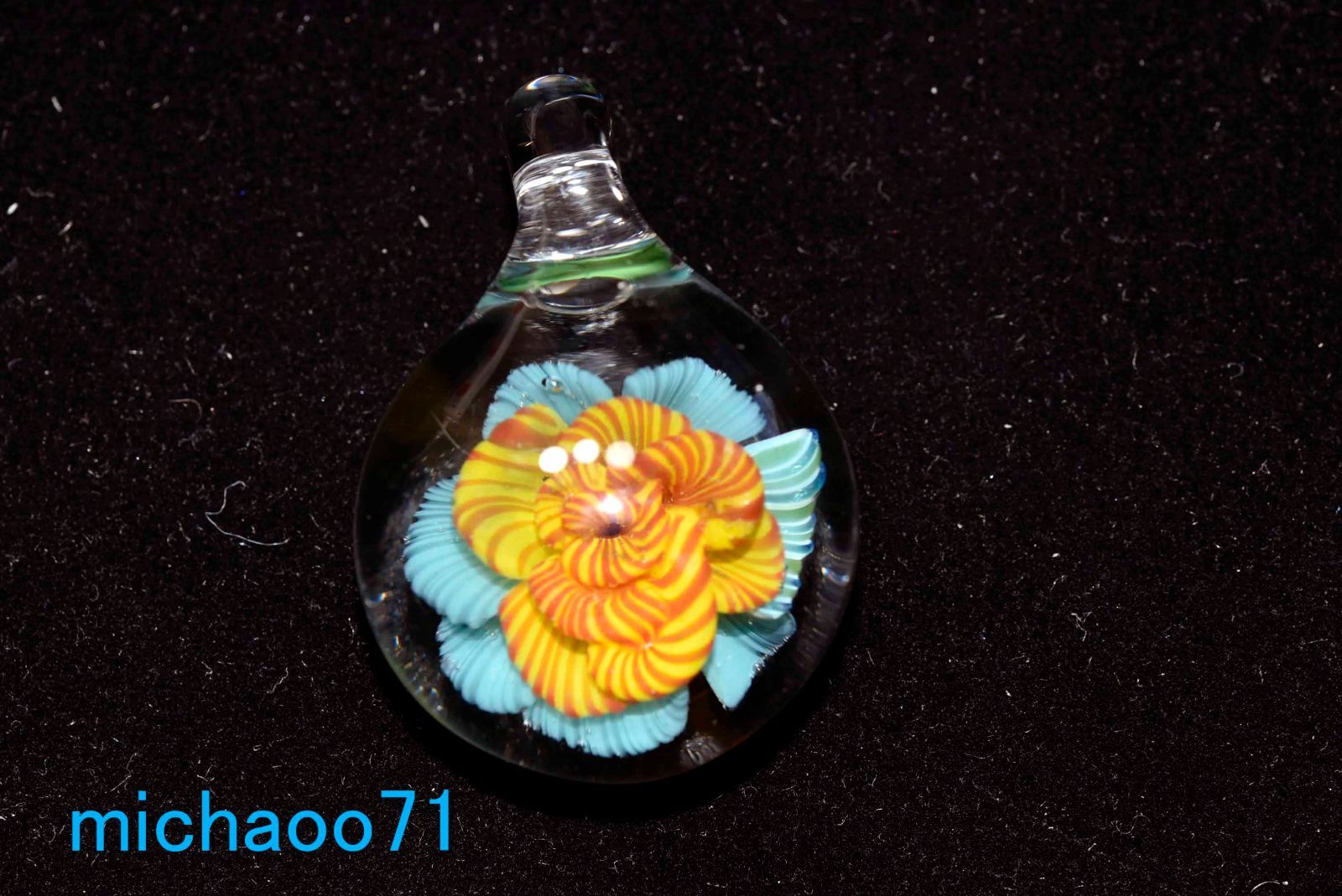フラワー ガラスのペンダントトップ (12110-P21)GLASS FLOWER 透き通っ