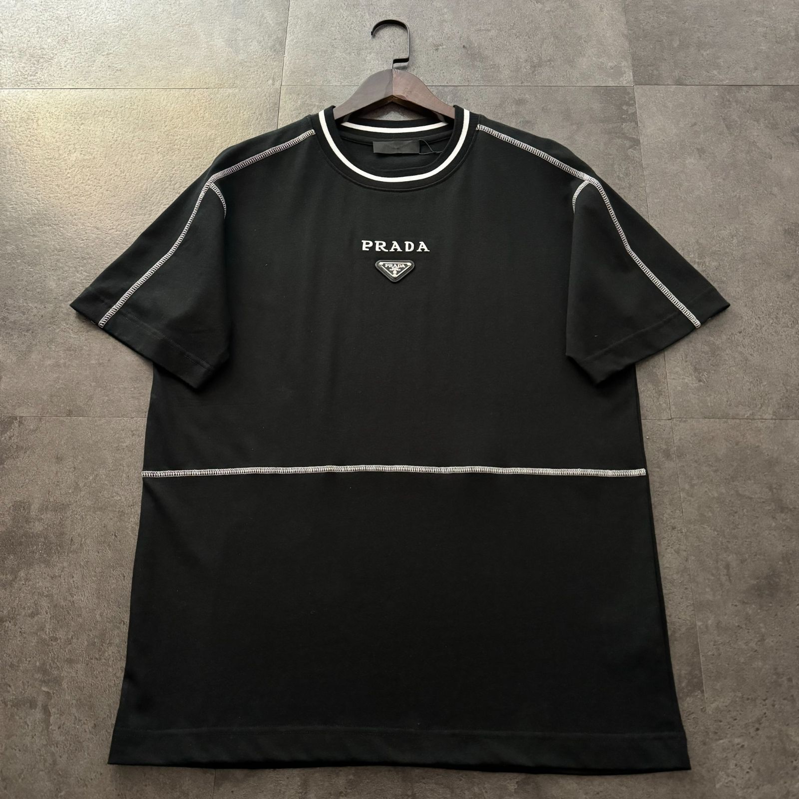 新品未使用 Tシャツ tシャツ未使用 男女兼用 メンズレディース 黑 白 