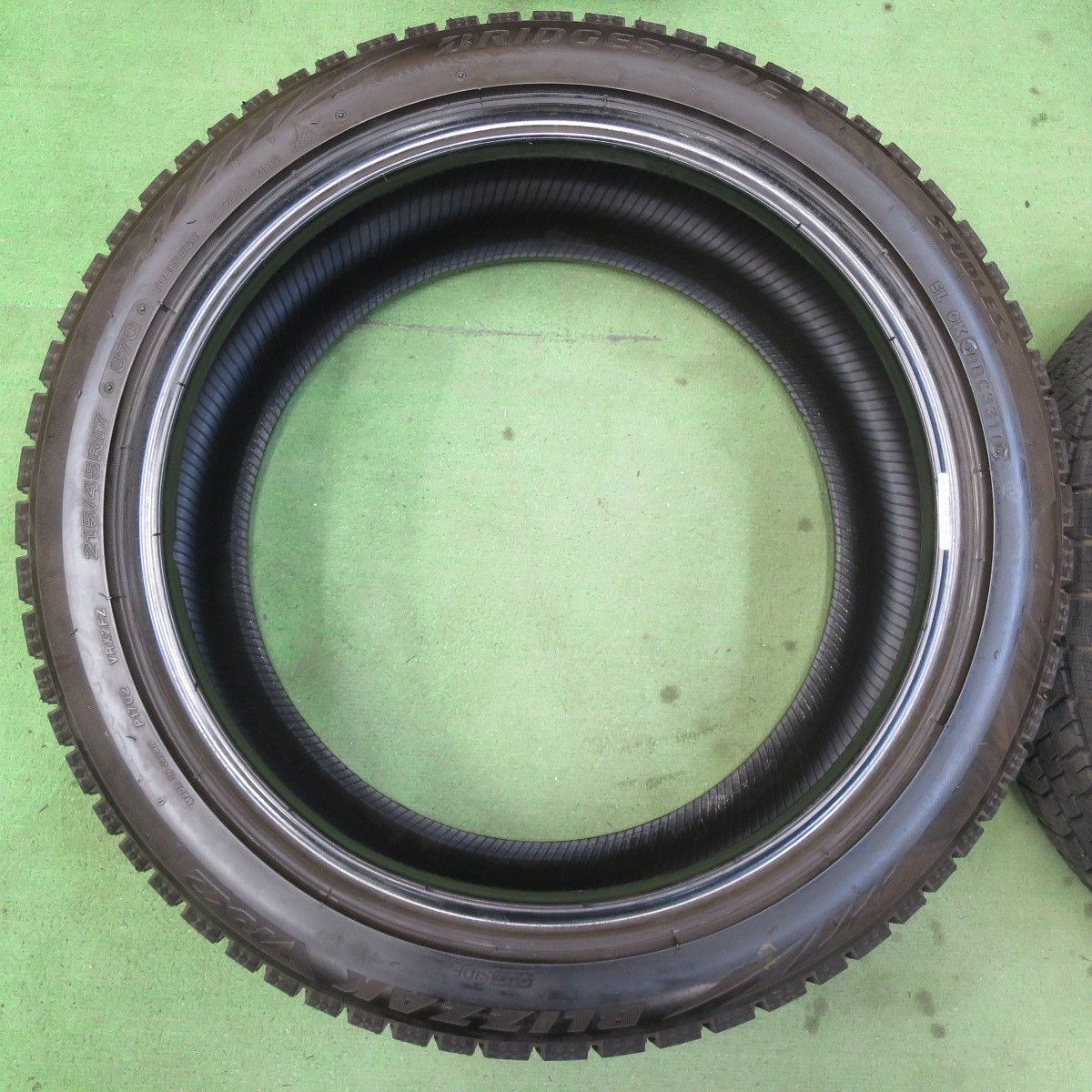 バリ溝　ブリヂストン ブリザックVRX2　215/45R17　4本セット 新品ブリザック VRX2 スタッドレスタイヤ 215/45R17 ×4本