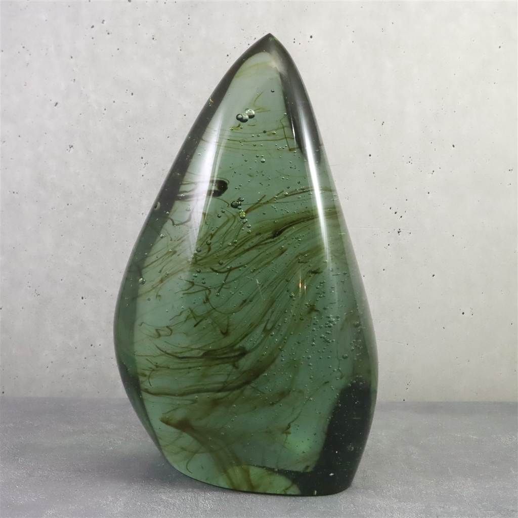 インドネシア産アンダラクリスタル ポリッシュ オリーブグリーン 1688g 榎本通商20993