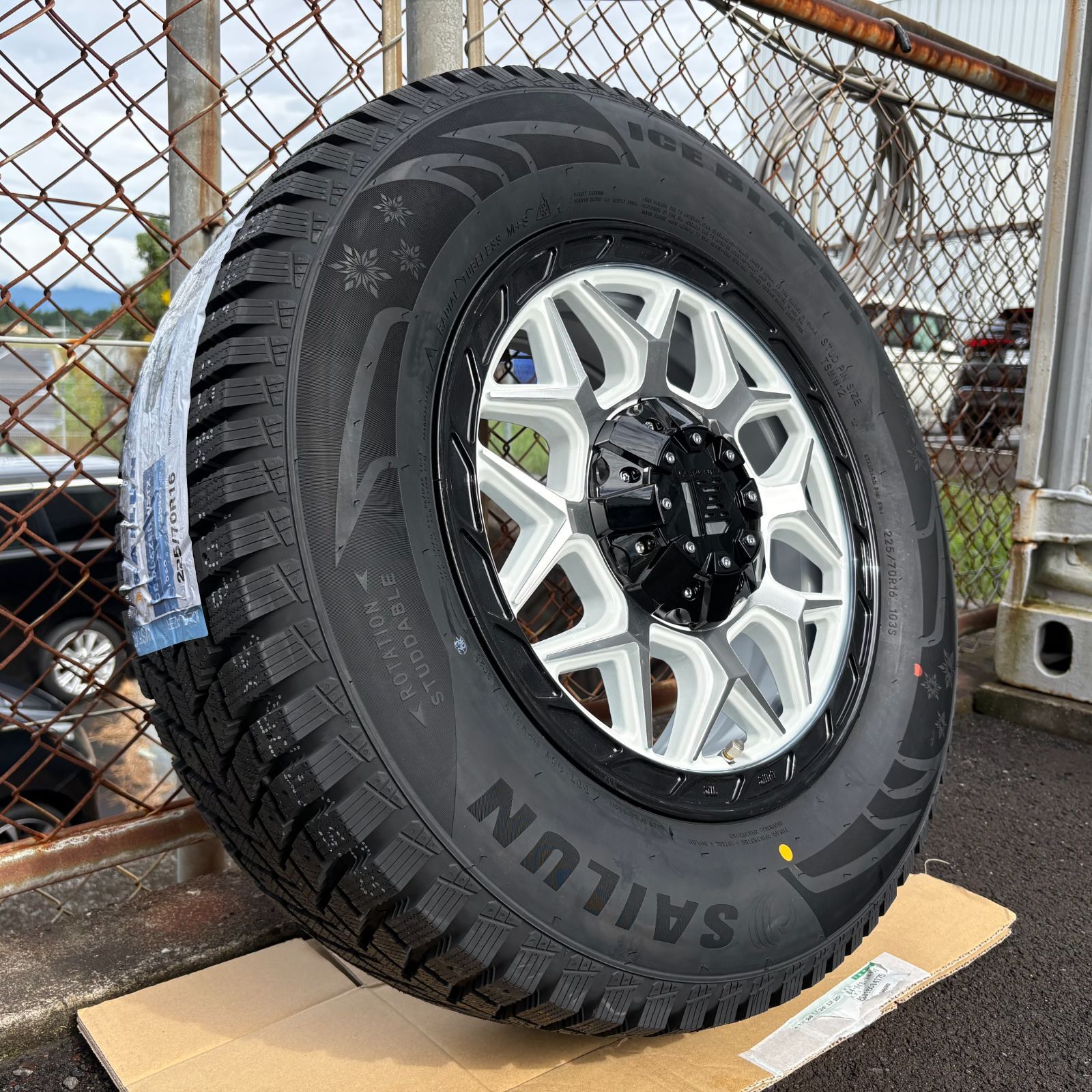 スタッドレス レクセル インフェルノ デリカD5 エクストレイル RAV4 クロスロード CX5 サイルン ICE BLAZER WSTX 225 70R16 16インチ FFCRYSTALESIA_COM