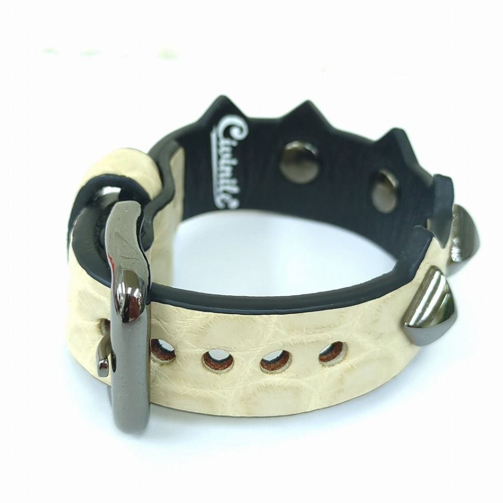 Chivinile チビナイル　レザー　ブレスレット　バングル　スタッズ Chivinile チビナイル レザー ブレスレット バングル スタッズ
