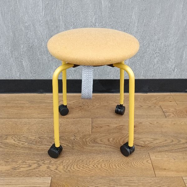 5脚セット OKAMURA オカムラ パイプ丸椅子 キャスター脚 スツール MT50CA-FZJC イエロー MARWIL-DEMENAGEMENTS_CH