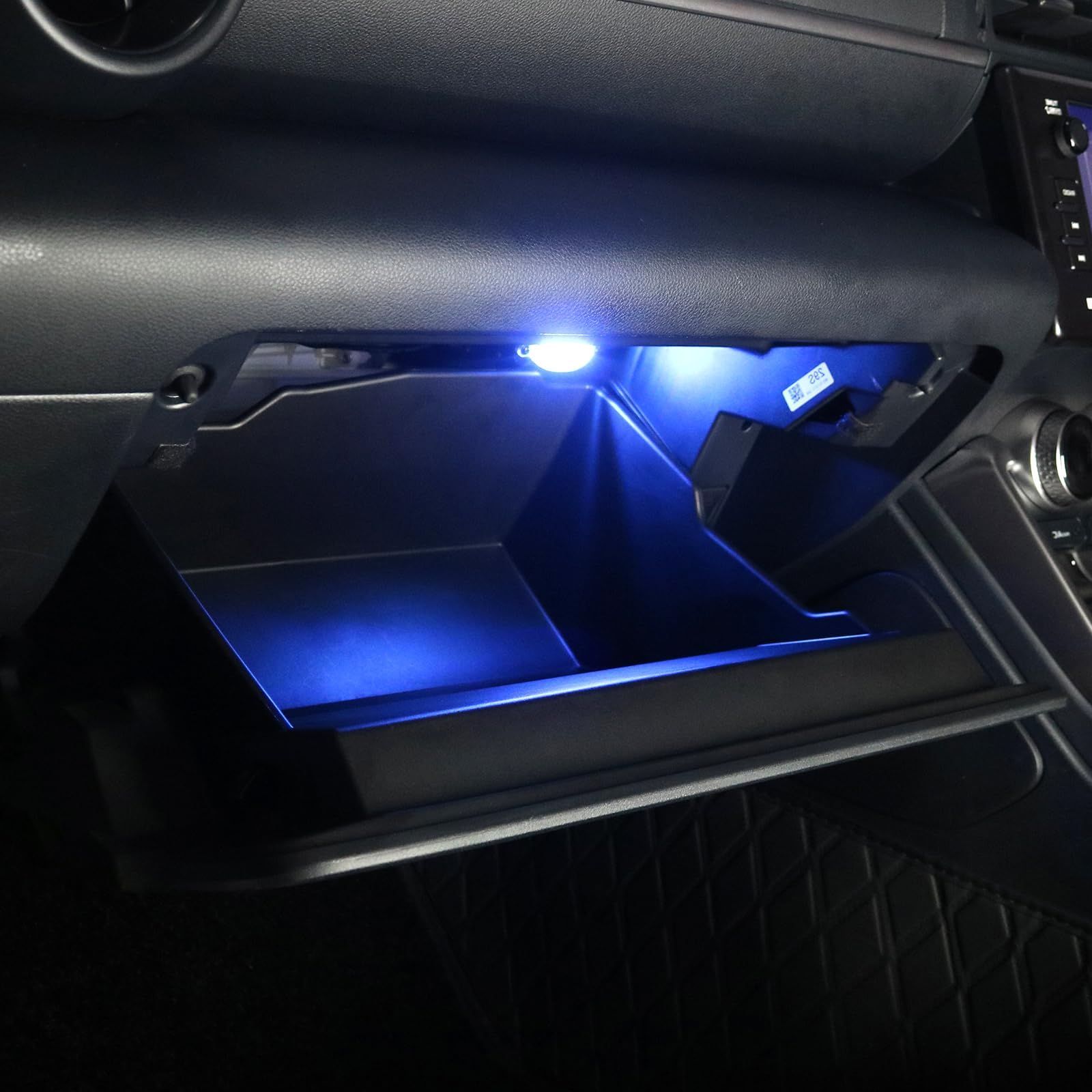 田宮模型 GR86(LEDライト付)＆プロポ＆バッテリー充電器セット　未走行品 田宮模型 GR86(LEDライト付)＆プロポ＆バッテリー充電器セット