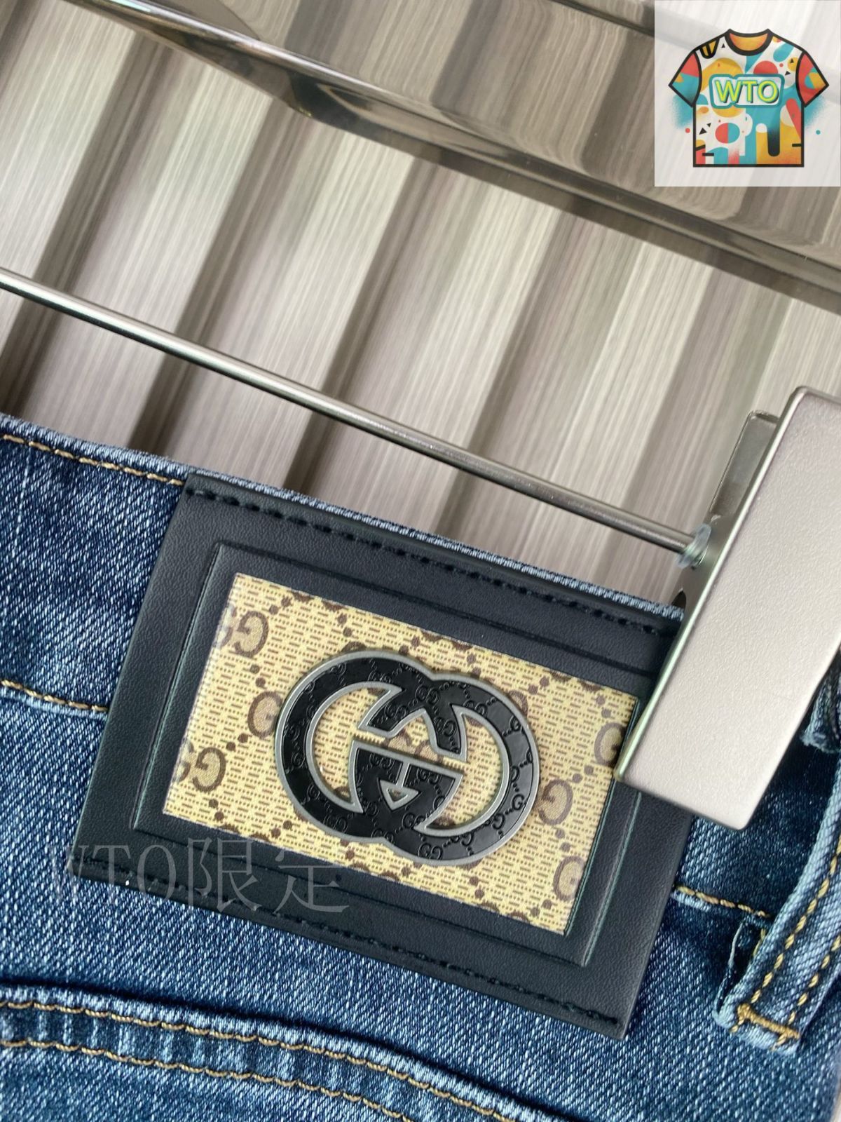 はな【新品未使用タグ付】GUCCI　ストレッチスキニーデニム 新品未使用タグ付】GUCCIストレッチスキニーデニムレインボー