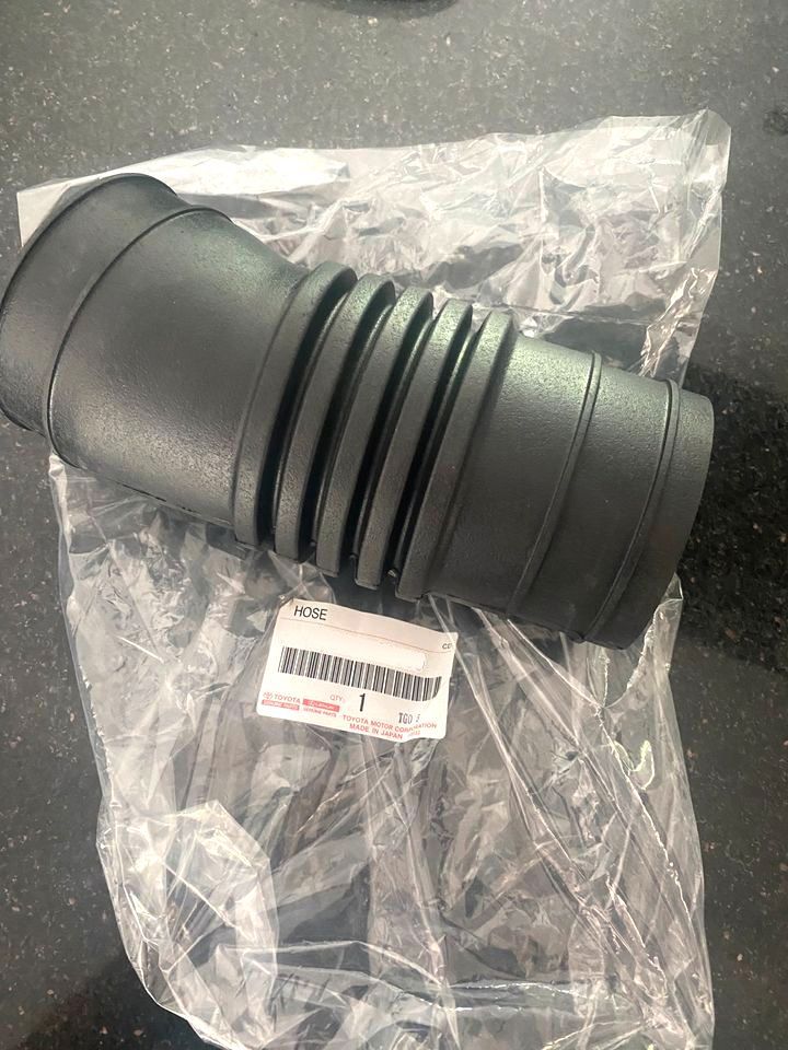 新品 純正 60 ランドクルーザー エアインテークホース エアクリーナー