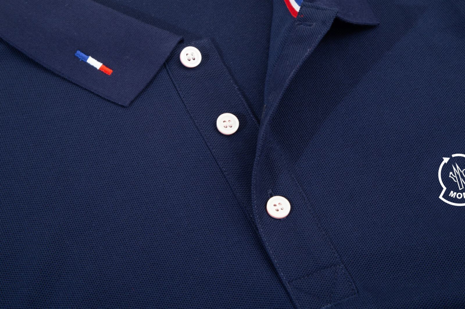 MONCLER ポロシャツ M ホワイト/ネイビー MONCLER モンクレール ポロシャツ メンズ | メンズ・ブランド