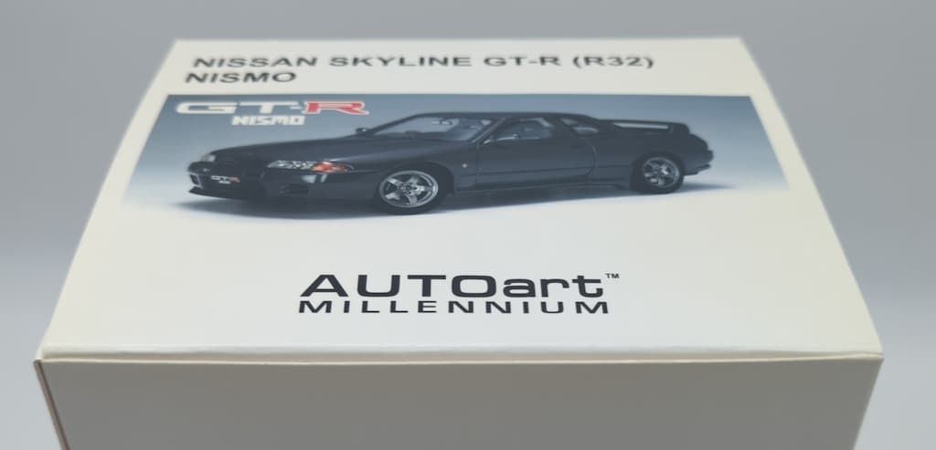 AUTOart 1|18MILLENNIUM NISSAN SKYLINE GT-R R32 NISMO GUN GRAY 77348