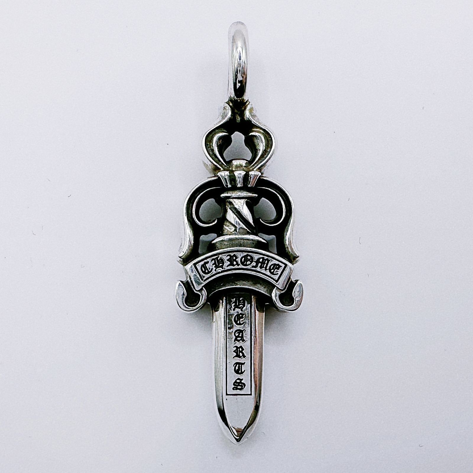 CHROME HEARTS DOUBLE DAGGER PENDANT - メルカリ