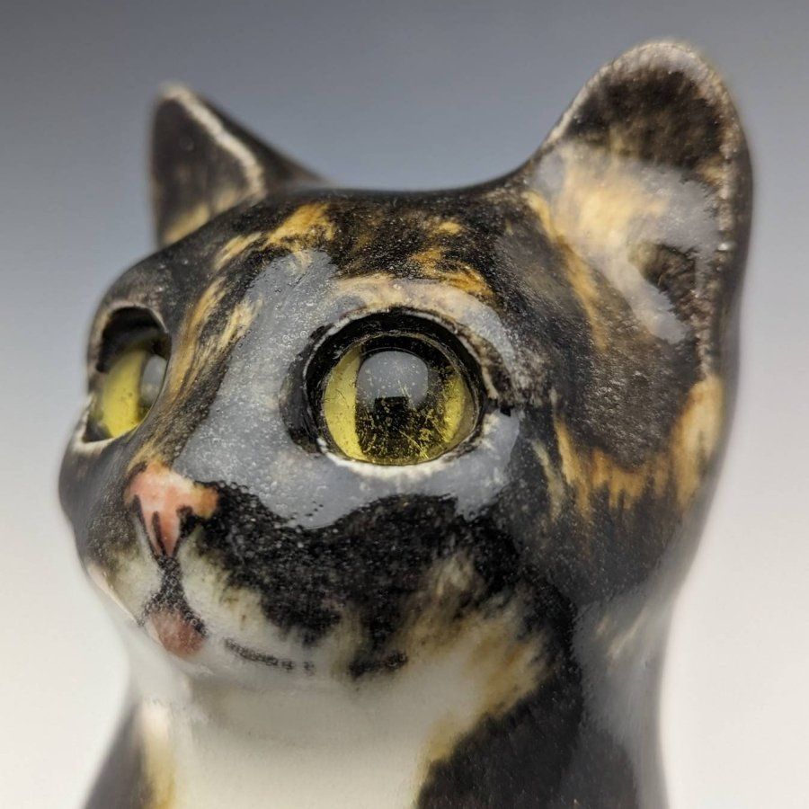 英国ウィンスタンレイ ケンジントンキャットサビ猫 陶器製フィギュリン