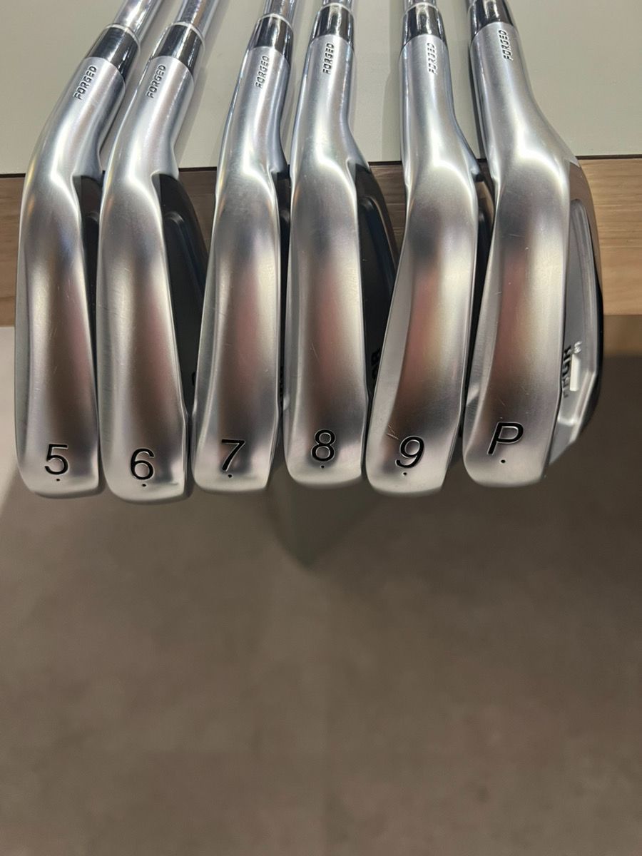 プロギア PRGR 01 アイアン6本セット PRGR 01 アイアンセット 5～P 6