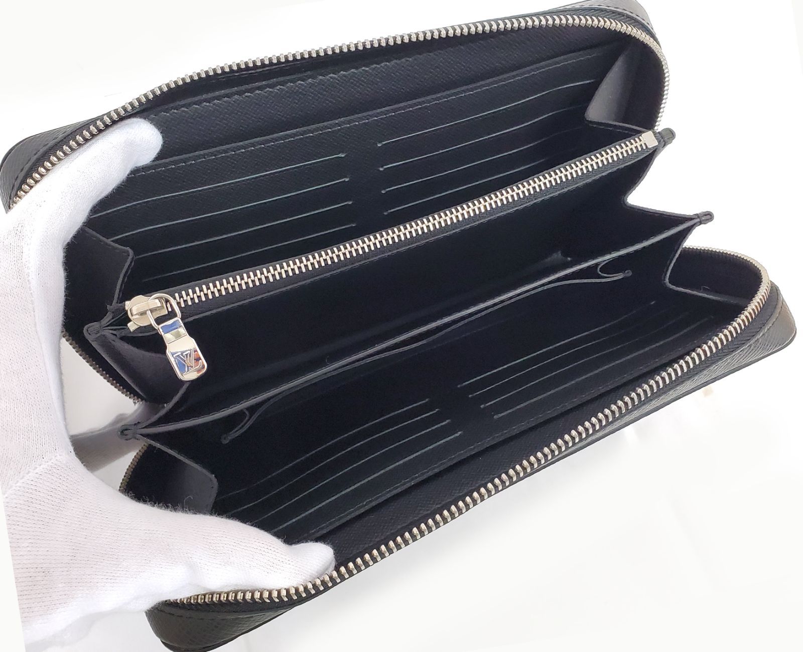 未使用級 ルイヴィトン タイガ ジッピー トラベルケース 箱付き LOUIS VUITTON（ルイ・ヴィトン） 外超美品 タイガ ジッピーXL
