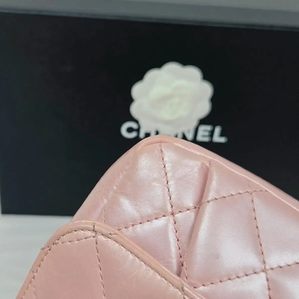 Chanel シャネル ミディアム カーフレザー クロスバッグ ピンク DECORATOM_COM_BR