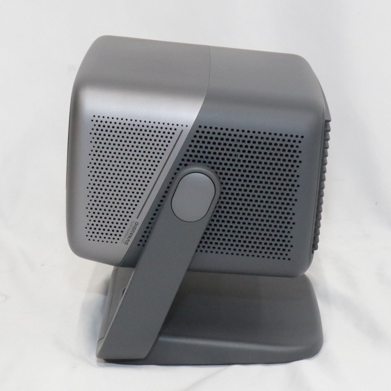 ほぼ新品 日本未発売 XGIMI Play6 プロジェクター スタンド一体型 ほぼ