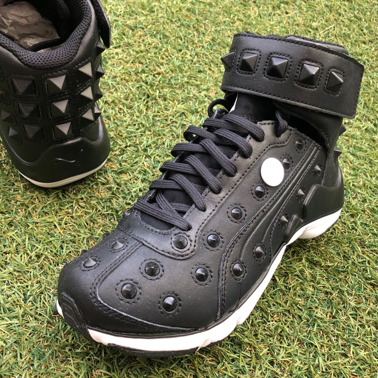 【美品・貴重】ミハラヤスヒロ×プーマ 10周年特別限定品　(たまごっちほか） 美品・貴重】ミハラヤスヒロ×プーマ 10周年特別限定品 (たまごっちほか