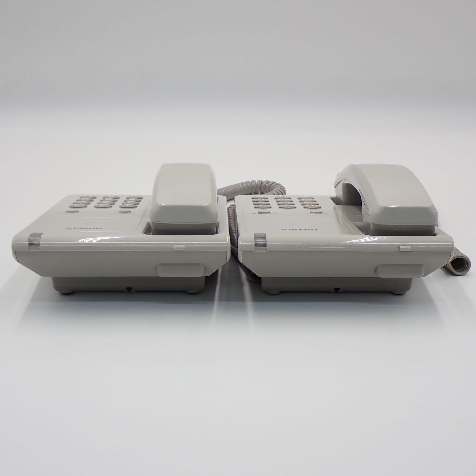 日立 HI-P5 電話機 4台まとめて!(美品) テレリール付き(電話台型 約7.5M 延長コード) HI-P5A