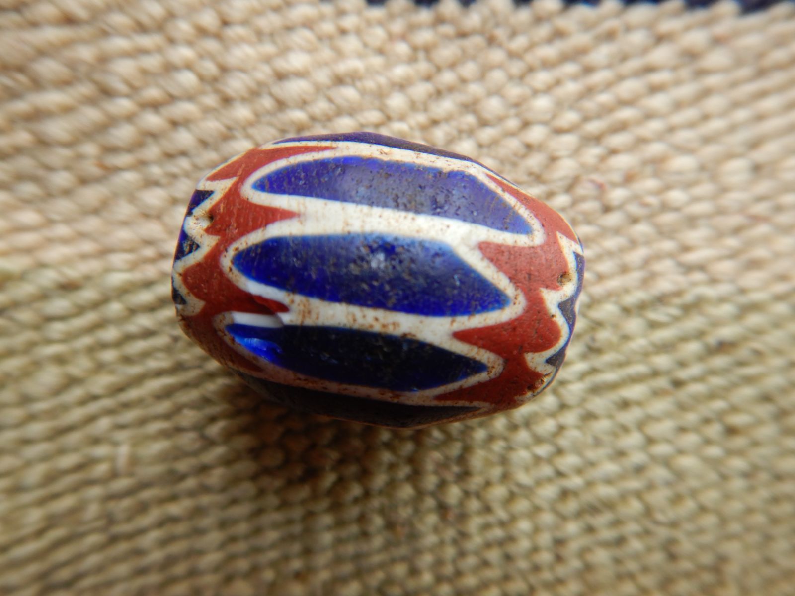 シェブロン玉 NO.27 2.8×2cm 25gトンボ玉 アフリカ交易玉 Chevron