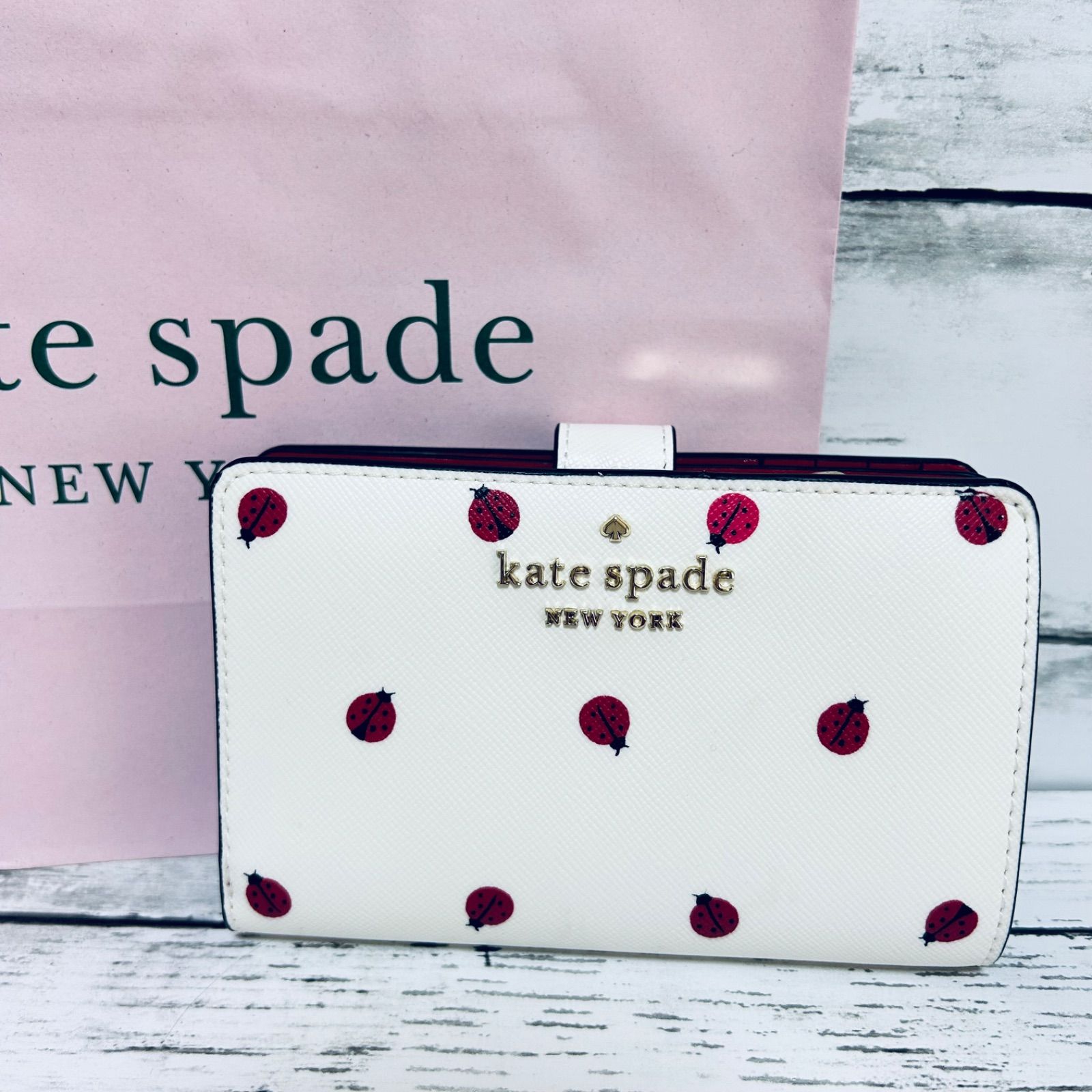 ✨未使用✨kate spade ケイトスペード　2つ折り財布 てんとう虫 ケイトスペードニューヨーク kate spade new york Kate spade ケイト