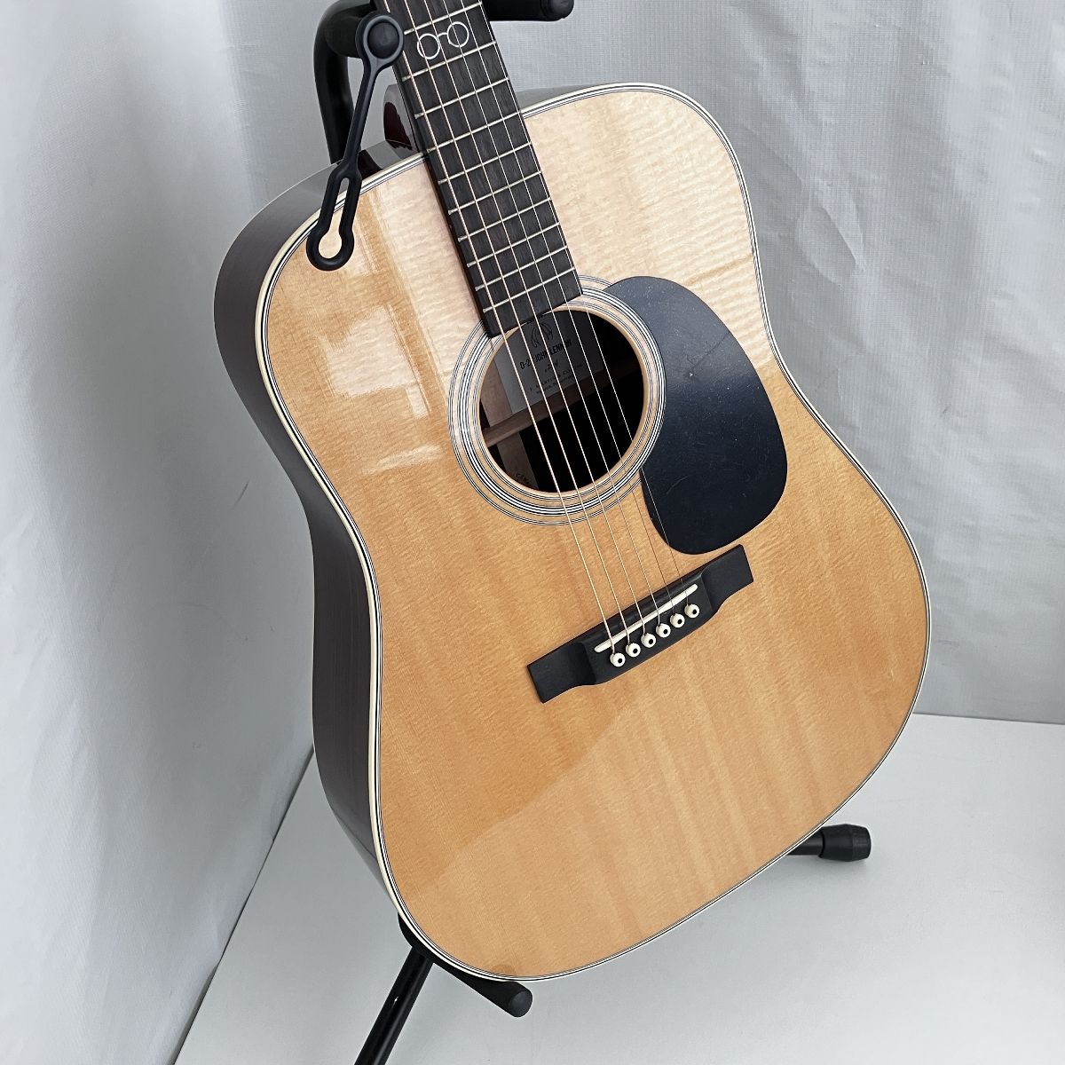ギター martin D-28 Martin D-28【1944年製(昭和19年)第二次世界大戦中に産声をあげ