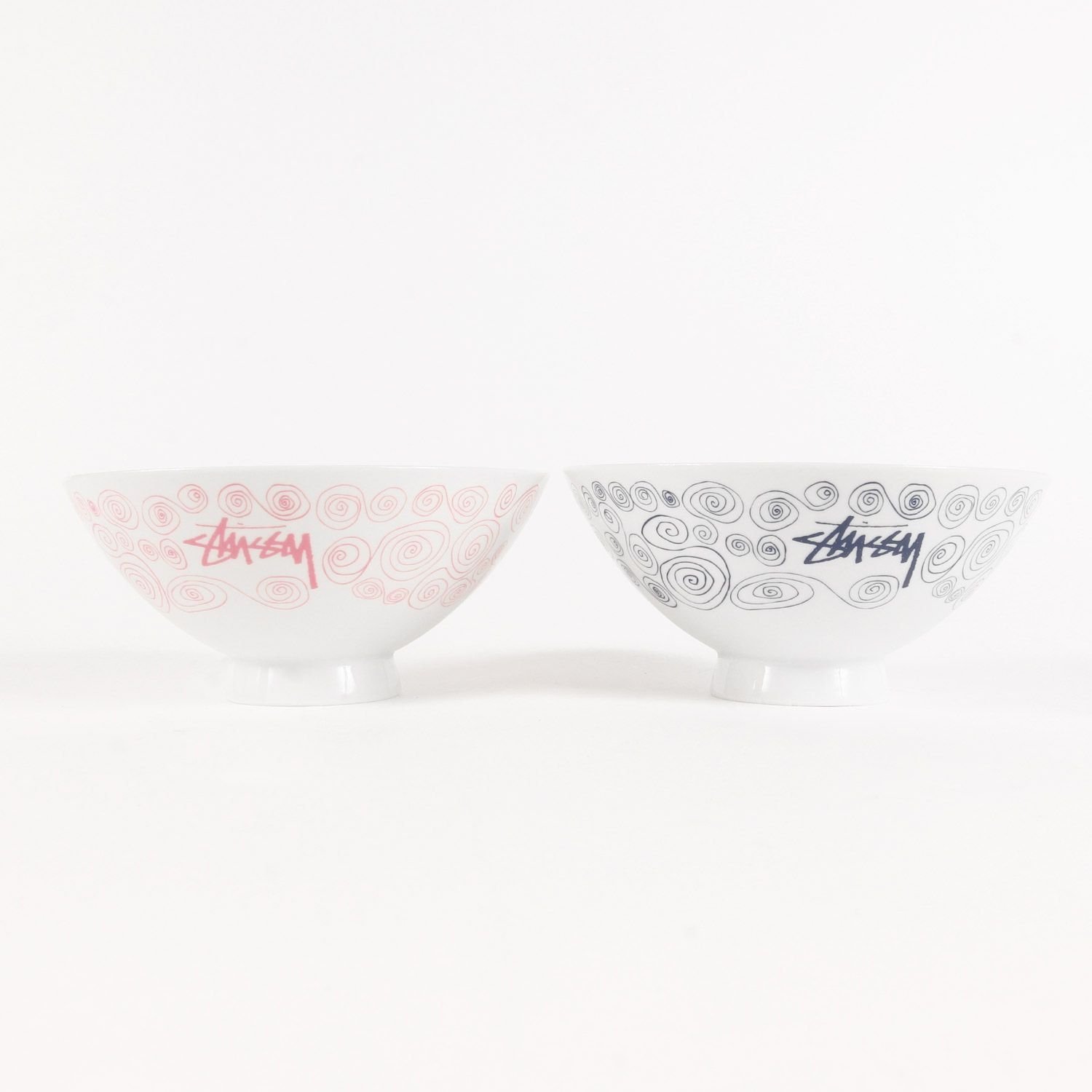 ワンピなど最旬ア！ ステューシー STUSSY 新品 ペア 白 ホワイト セット お箸 お茶碗 食器