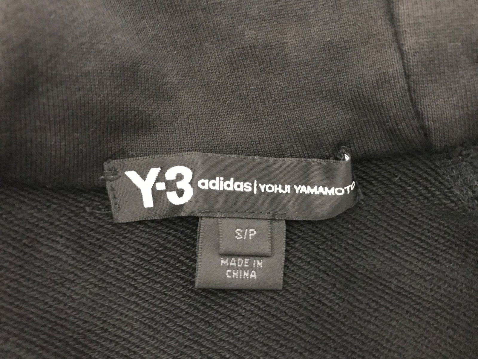 本物ワイスリーY-3ヨウジヤマモトアディダスコットンバックロゴプリントジップパーカースウェット長袖トレーナーメンズサーフミリタリーアメカジビジネススーツドレスストリートスケーターゴルフ黒ブラックS