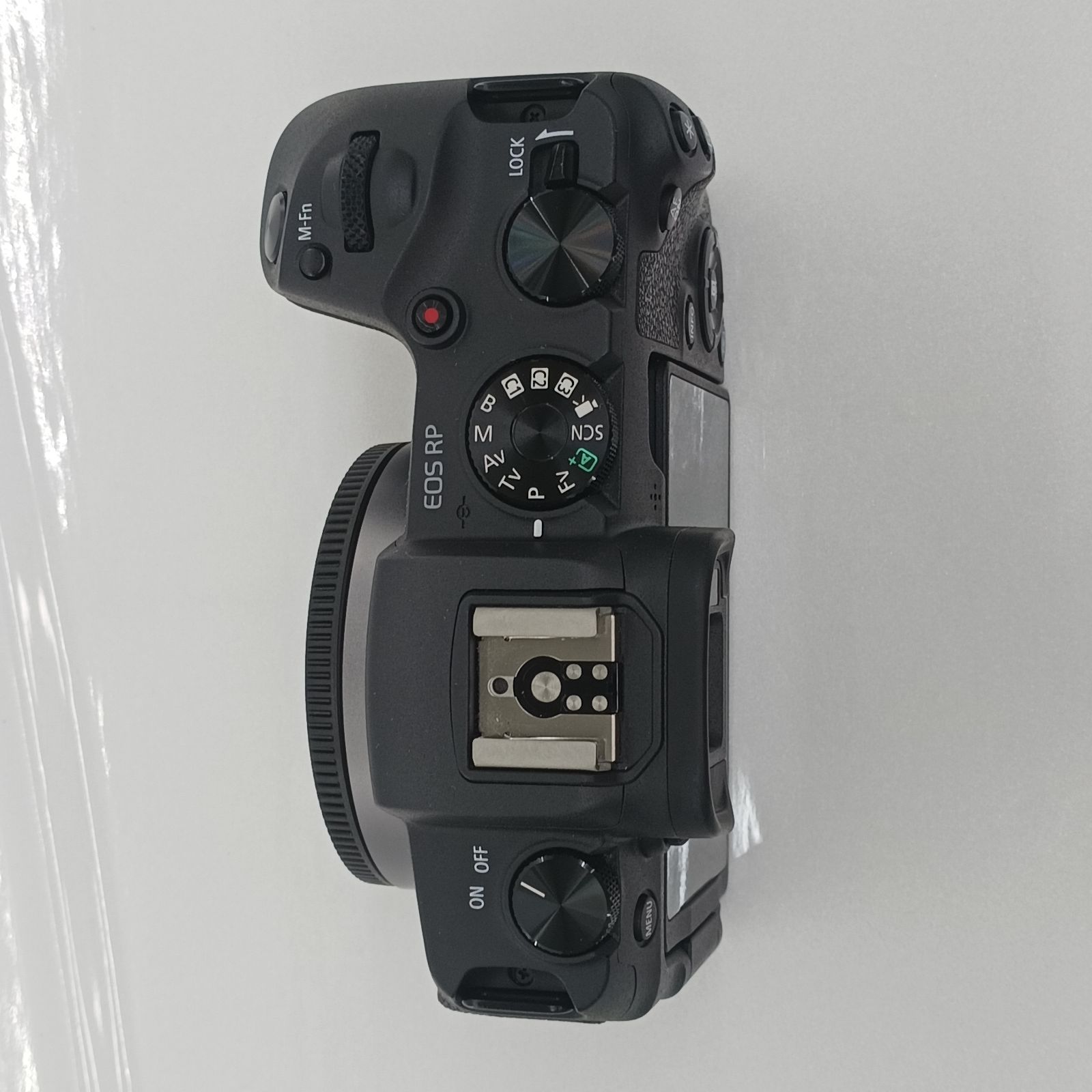 ミラーレス一眼カメラ