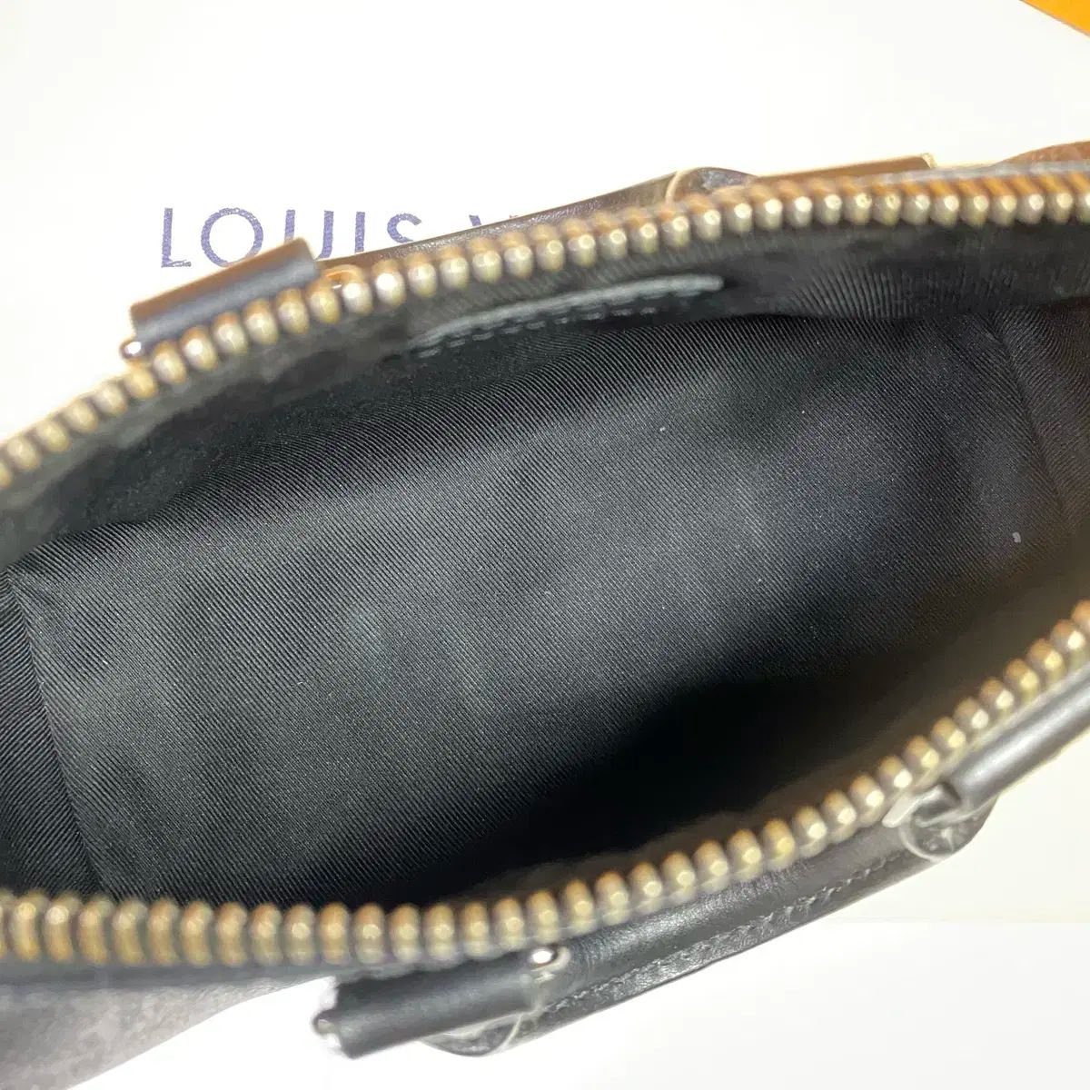 Vuitton ルイヴィトン