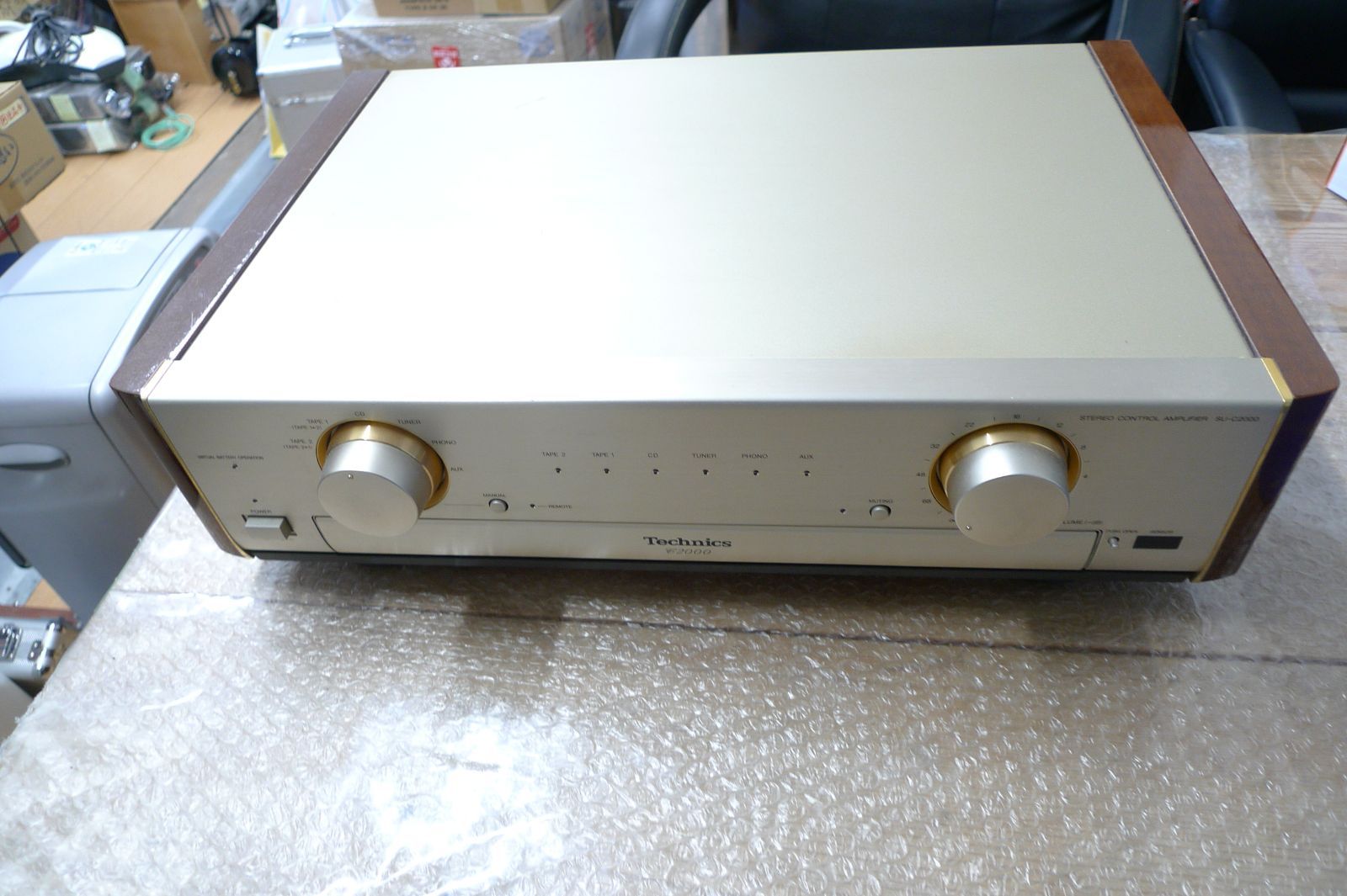ジャンクとして Technics テクニクスプリメインアンプSU-C2000 
