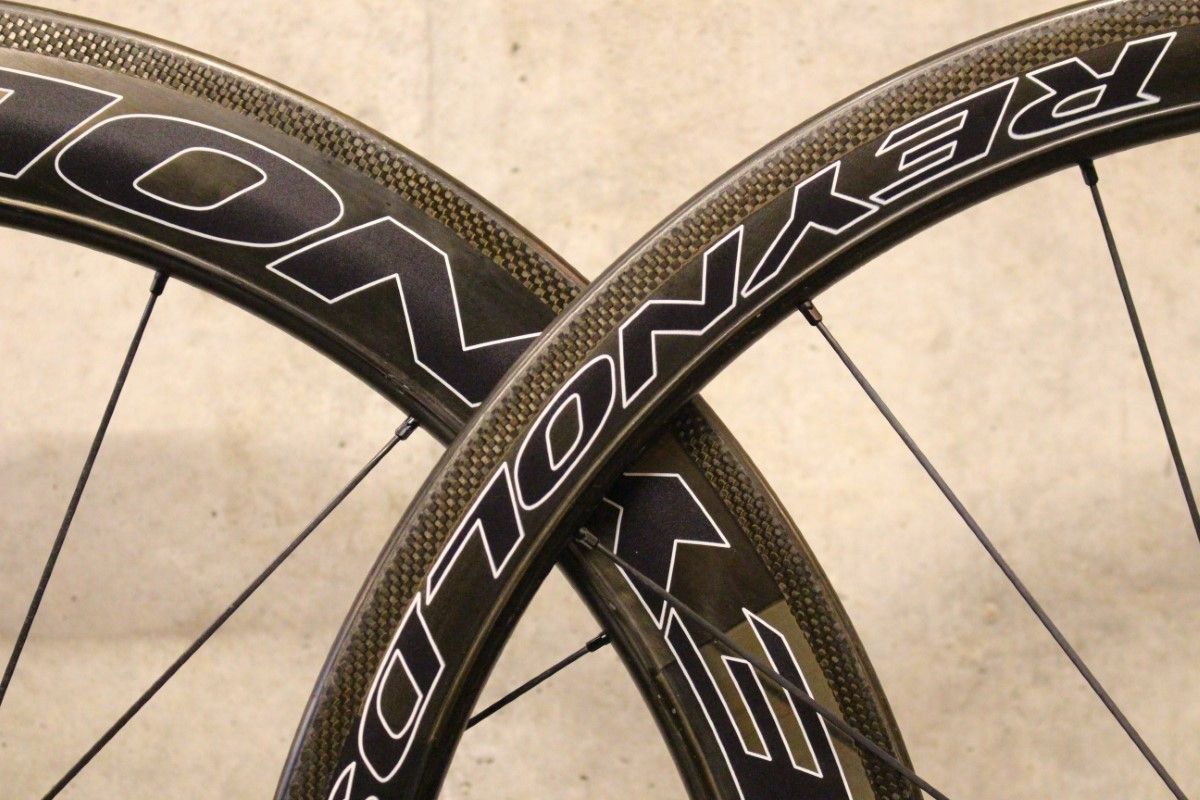 REYNOLDS ASSAULT カーボン クリンチャー チューブレス ホイール REYNOLDS ASSAULT カーボン クリンチャー チューブレス ホイール