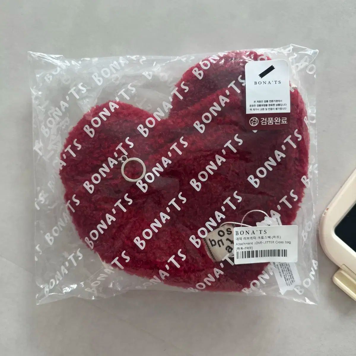 ボナーツ 添付 ラブレター ハート クロスボディバッグ