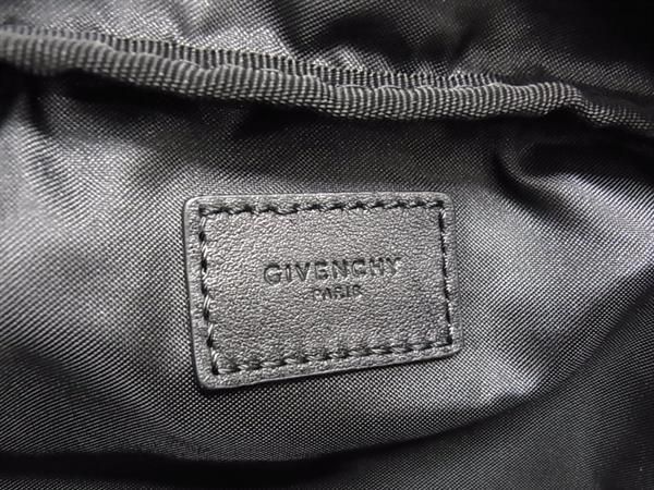 □新品□未使用□ GIVENCHY ジバンシィ ナイロン ボディバッグ