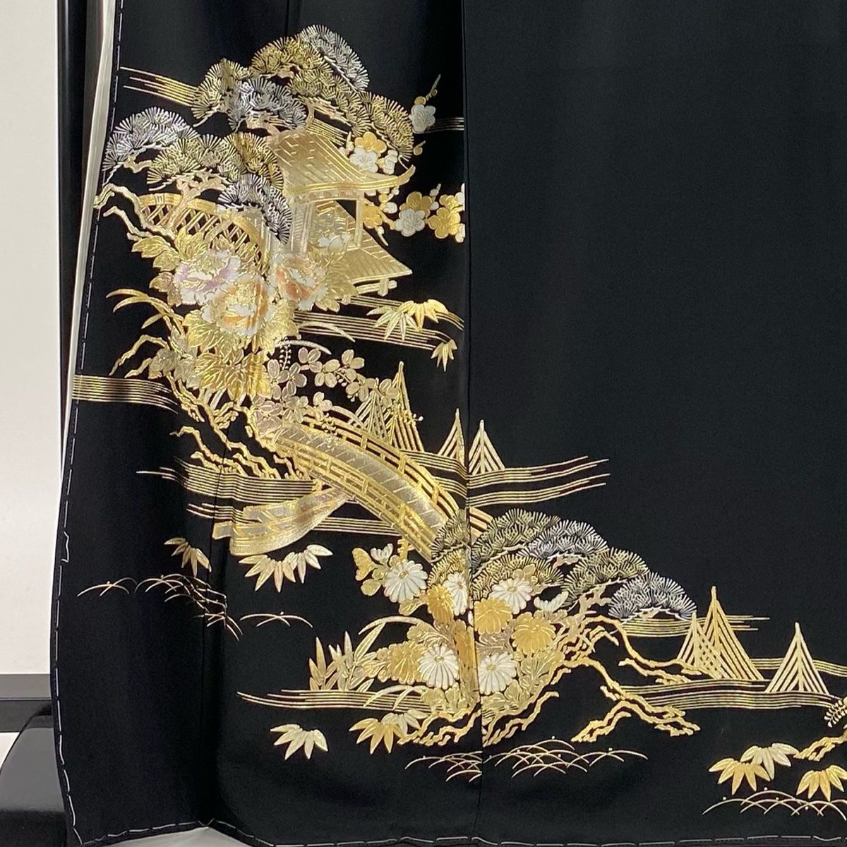 黒留袖 身丈169.5cm 裄丈72cm L 袷 和田光正 落款 松竹梅 建物 金銀