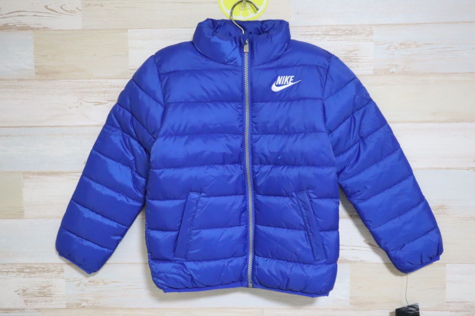 新品 定価11550円 116-122㎝ NIKE ナイキ キッズシンセティックフィルジャケットアウター