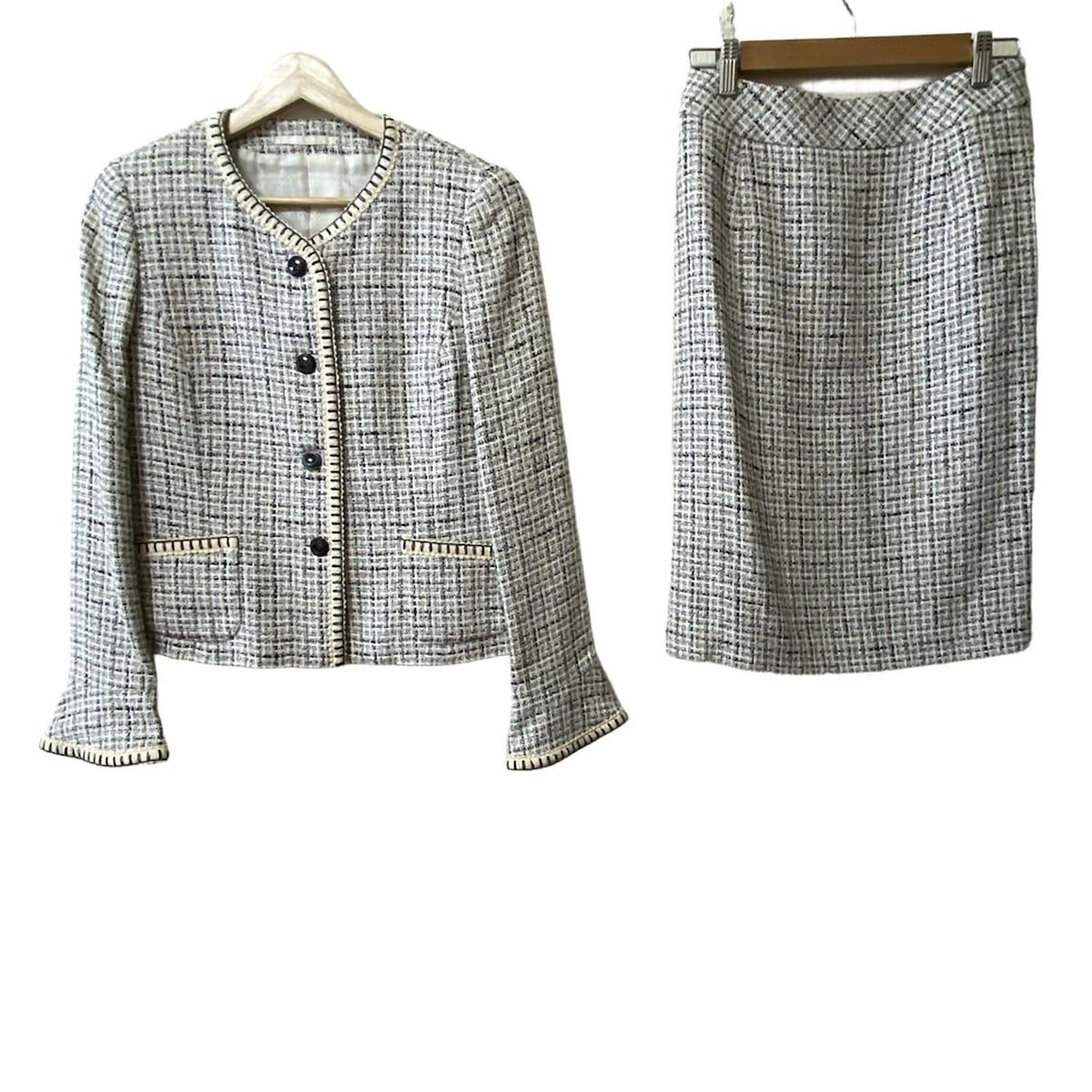 Aquascutum アクアスキュータム スカートスーツ レディース - 白×黒×ライトグレー ツイード