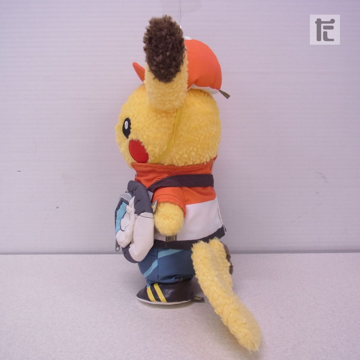 ポケモンセンター Pikachu's Closet ピカチュウ ぬいぐるみ+主人公