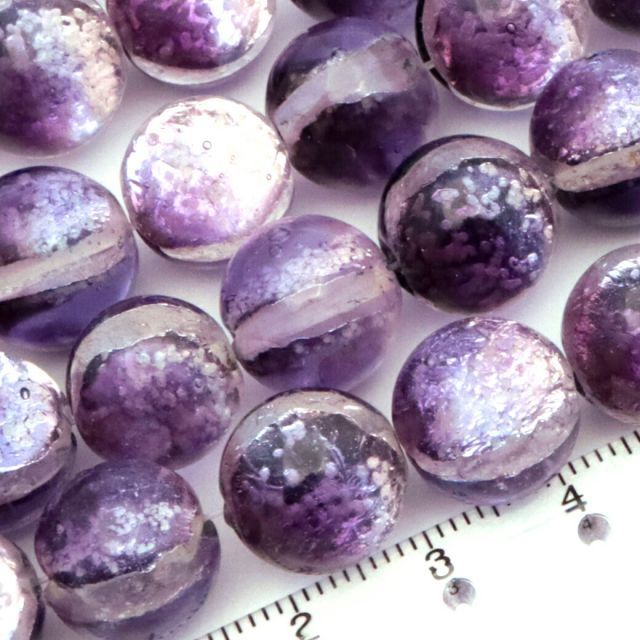 ホタルガラス 光る マリンパープル クリア ビーズ 一連 12mm 33玉 透明 紫色 蓄光 夜光 とんぼ玉 ほたる 蛍 トンボ玉 アクセサリー パーツ 沖縄 お土産 クリスマス 贈り物 ギフト プレゼント