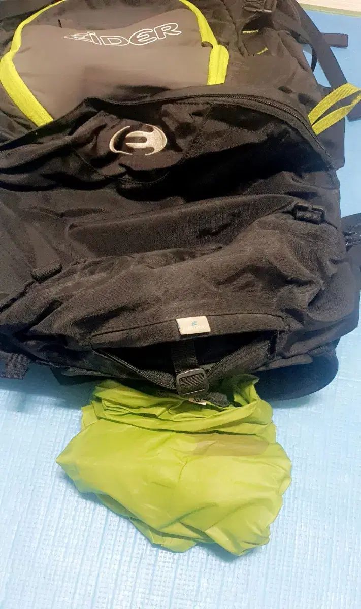 登山 バッグ