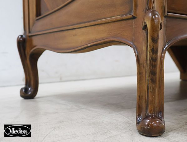 リビングボード