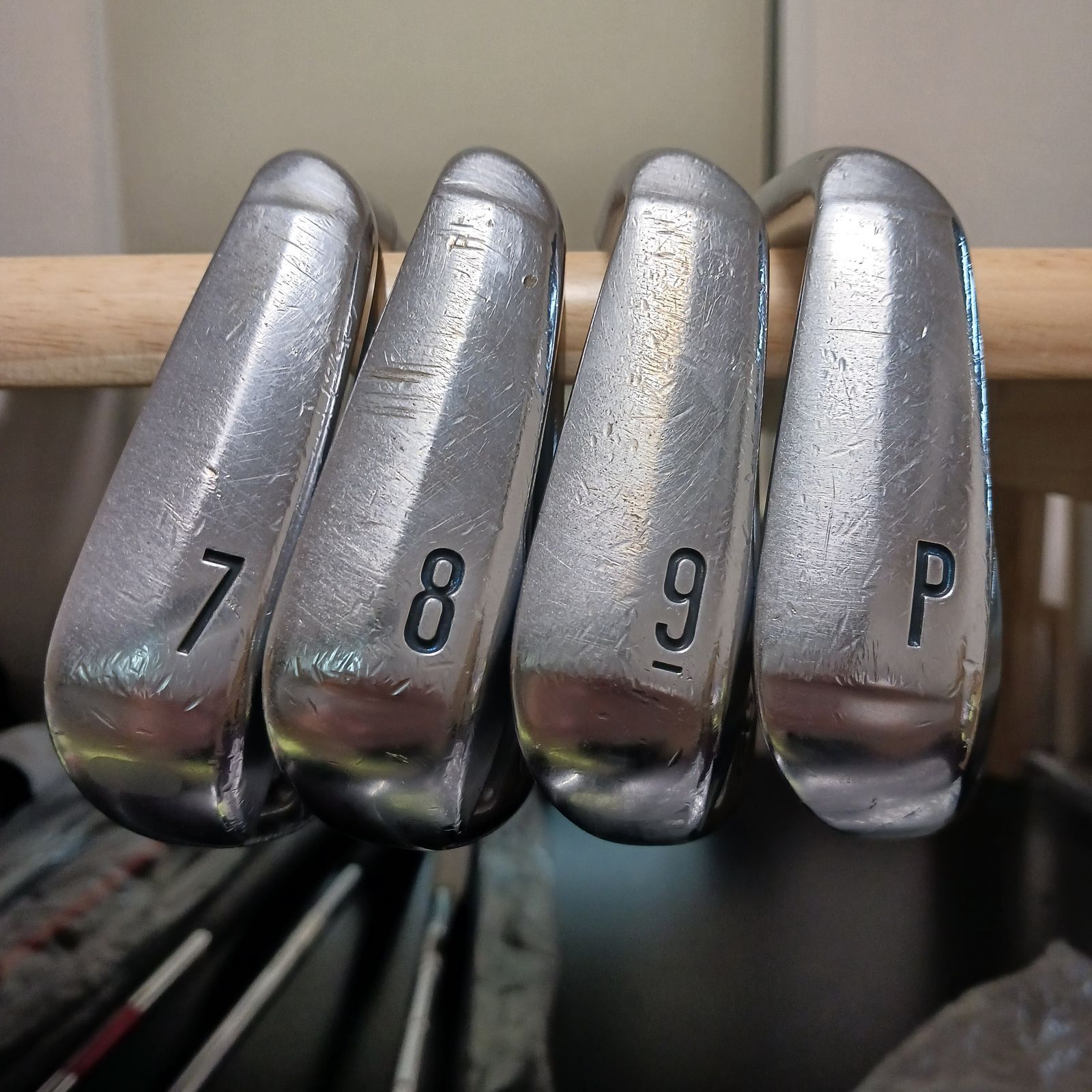 スリクソン ZX5 アイアン 4本セット【1084】 - メルカリ