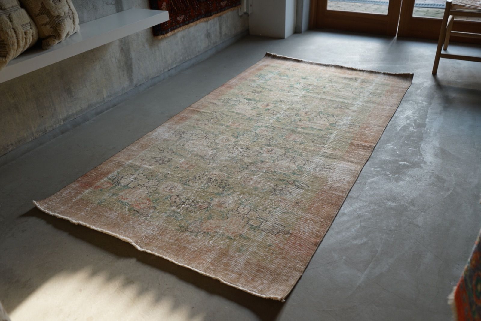 ヴィンテージラグ トルコ イスパルタ アイボリー 1970年代 201 × 120