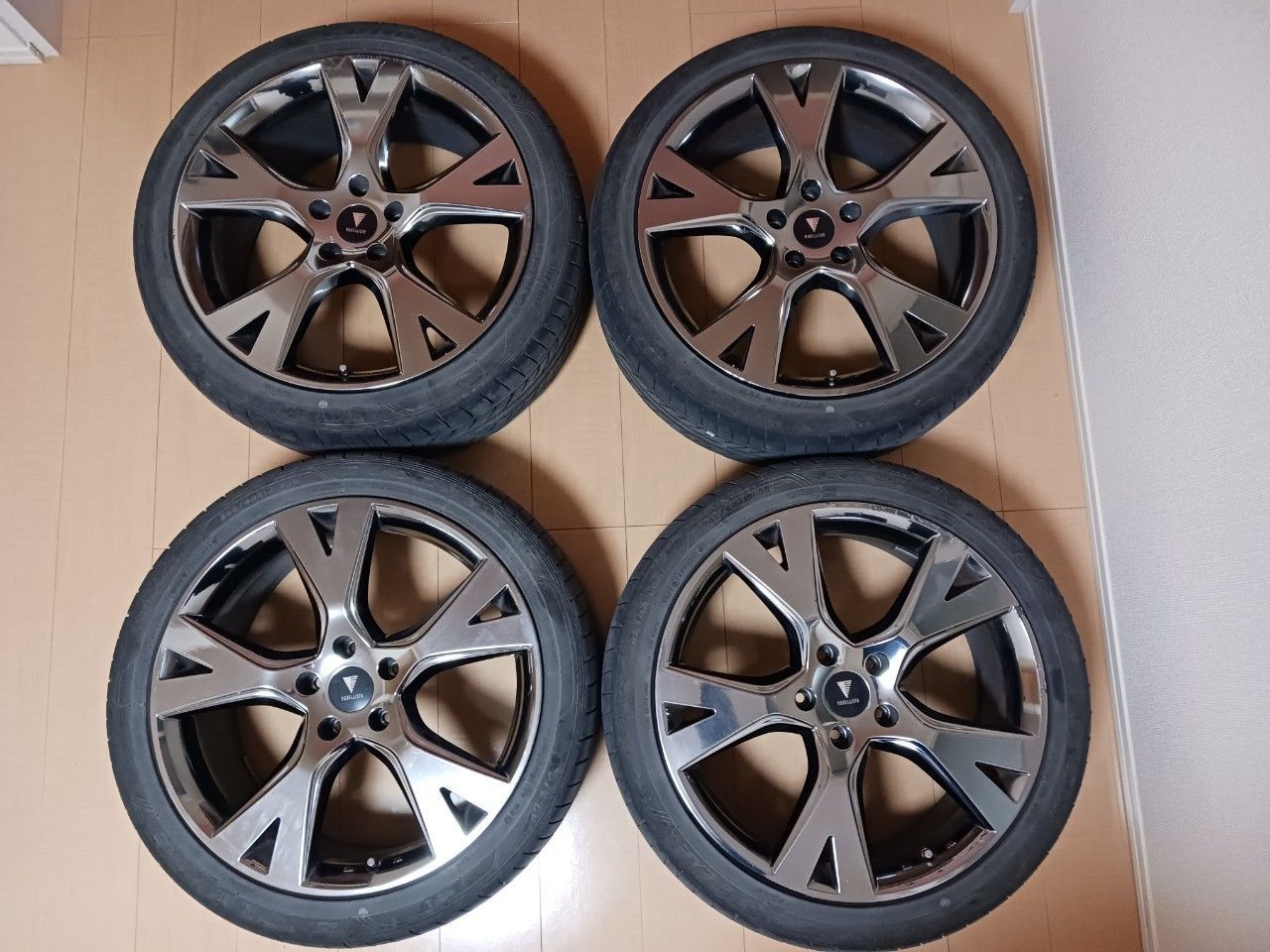 【送料無料】MODELLISTA ウイングダンサー 19インチ 8J  5H　114.3 225/45R19　アルファード、ヴェルファイア、クラウンなどへ