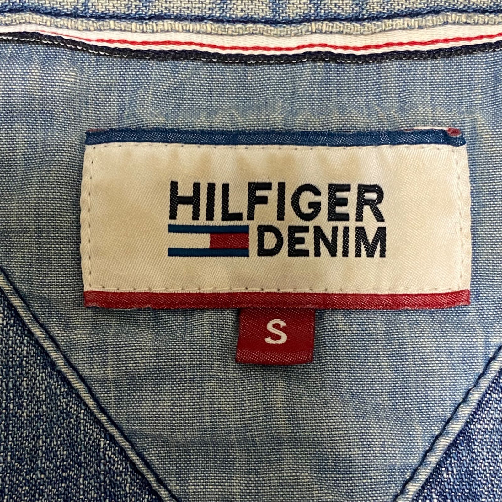 (^w^)b TOMMY HILFIGER DENIM トミーヒルフィガーデニム デニムシャツ シャツ コットン 綿 100% ウエスタン ボタン ロゴ  ワンポイント インディゴ ブルー ヴィンテージ感 アメカジ ストリート 羽織 フェード メンズ サイズS