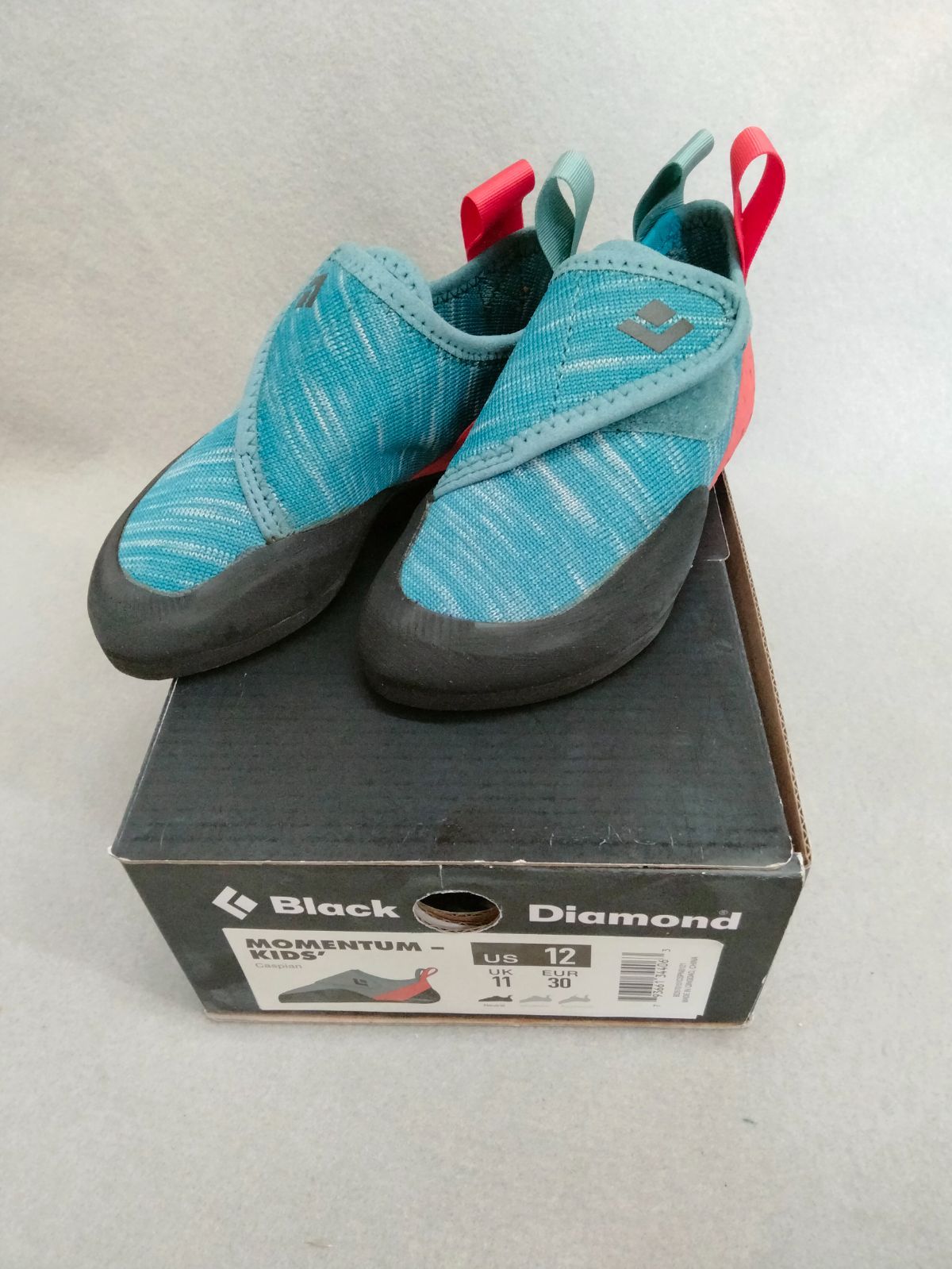 モーメンタムキッズ クライミング ボルダリング