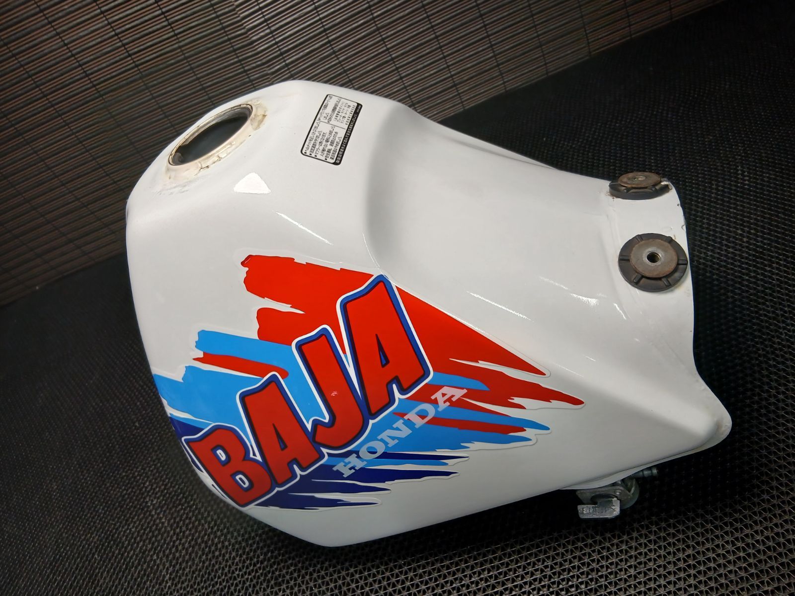 ホンダ XLR250 BAJA】純正ガソリンタンク 美品（実動 動画あり 旧車