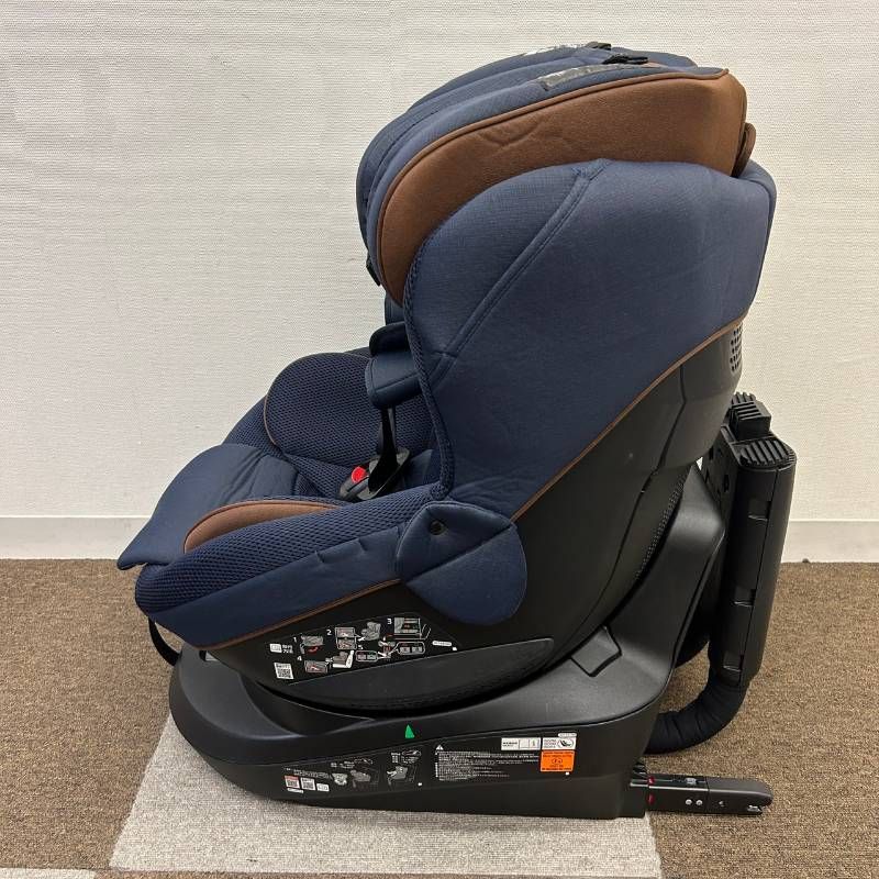 AILEBEBE エールべべ クルットR グランス BF141 チャイルドシート