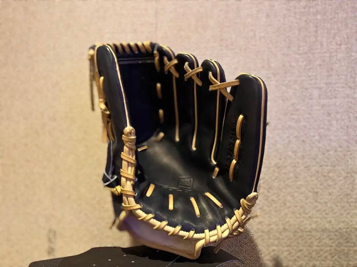 ゴールド Supreme シュプリーム 1 評価 投手用グローブ