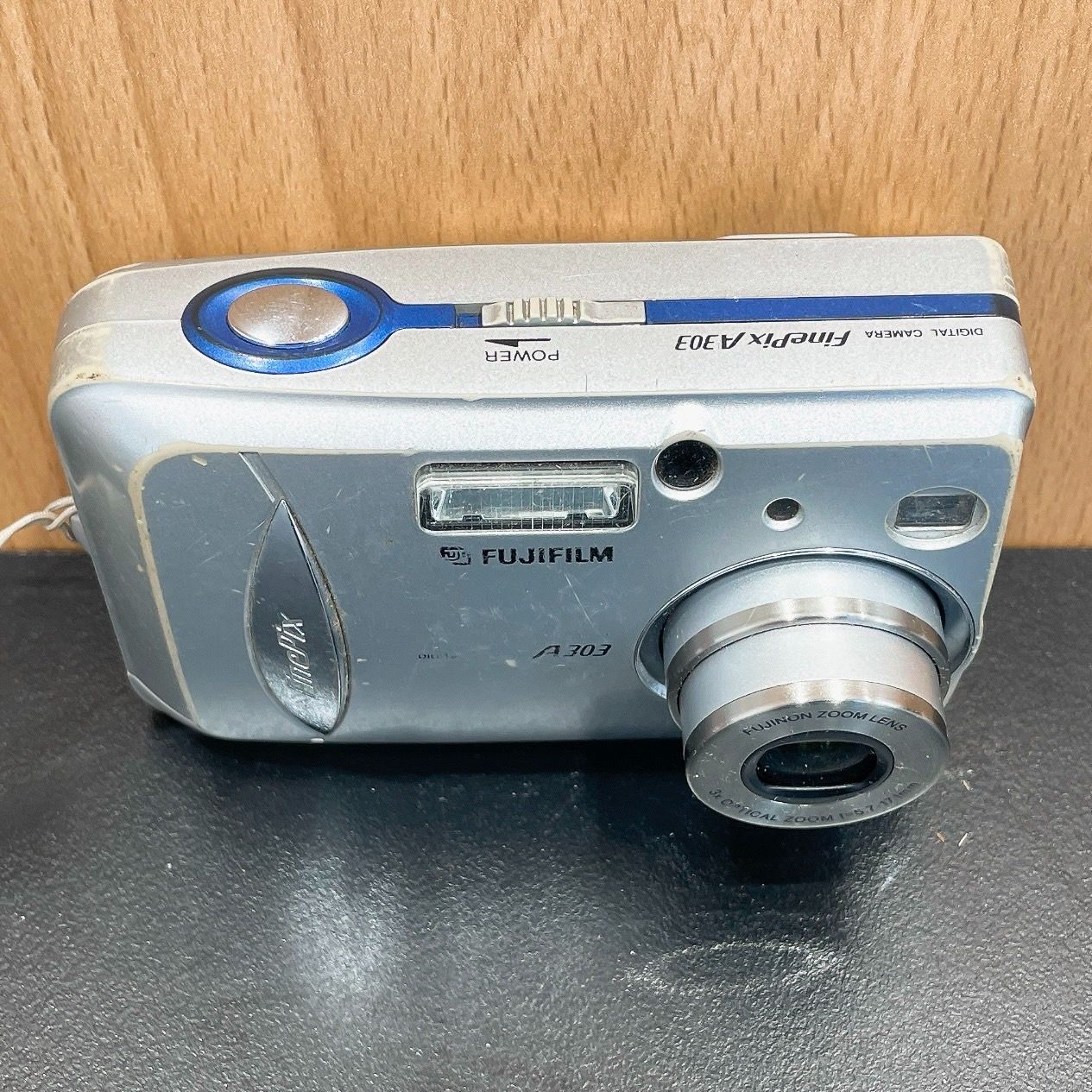 ジャンク品 FinePix A303 3.2MEGA PIXELS - デジタルカメラ