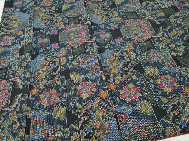 平和屋着物○本場大島紬 7マルキ 亀甲草花文 正絹 逸品 CAAT6972vf