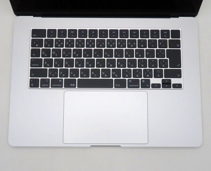 【即日発送】Macbookair2020 シルバー バッテリー良好 付属品有 即日発送】Macbookair2020 バッテリー良好 - メルカリ