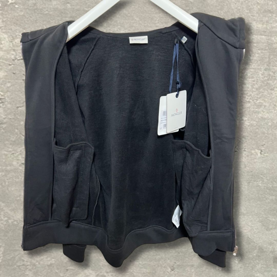 MONCLER モンクレール　ダブルロゴワッペン　パーカー　ブラック 人気デザイン】モンクレール☆ダブルワッペンロゴ入りジップパーカー